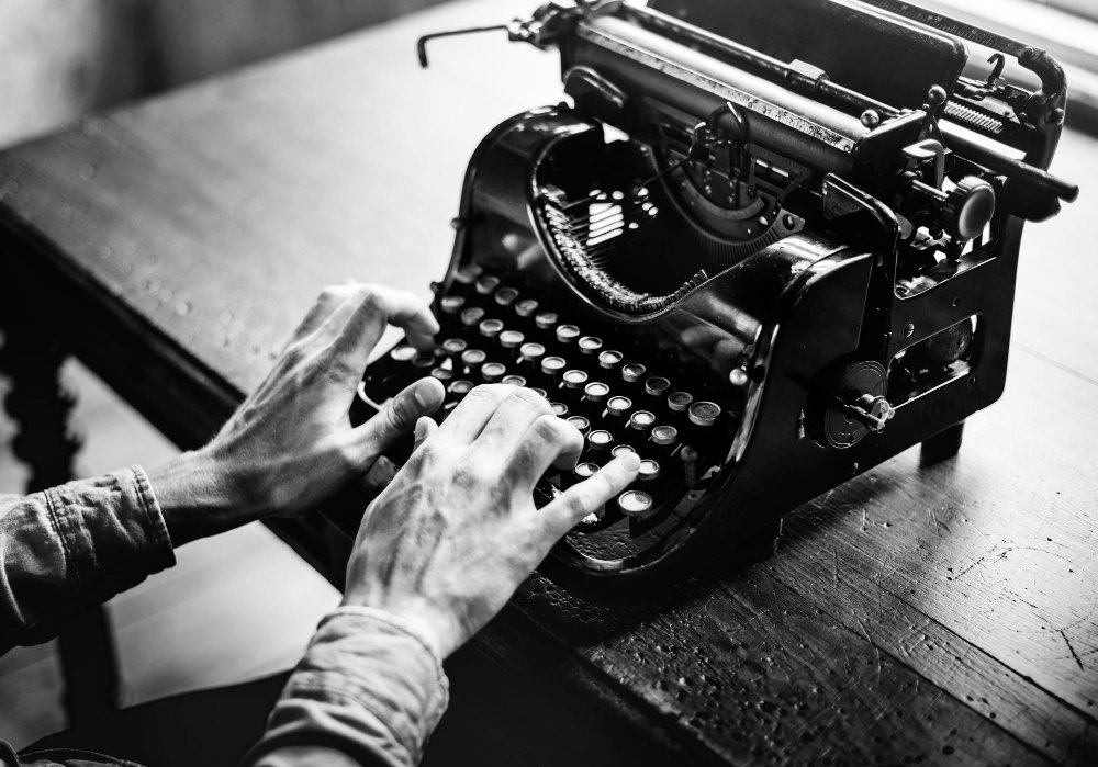 Bem-vindos ao site: autores de agosto em destaque